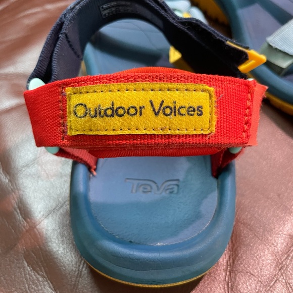 Teva Hurricane XLT2 Outdoor Voices Men's Sandals Hiking Red Blue Yellow Size 9 - Picture 7 of 10